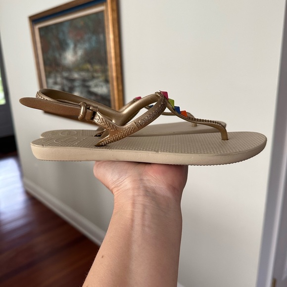 Havaianas Thong Style Flip Flop - Picture 2 of 8